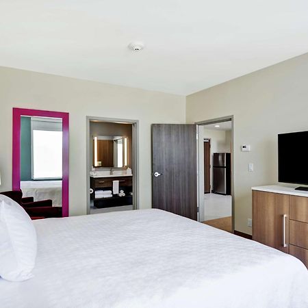 Home2 Suites By Hilton Bedford Dfw West Екстериор снимка