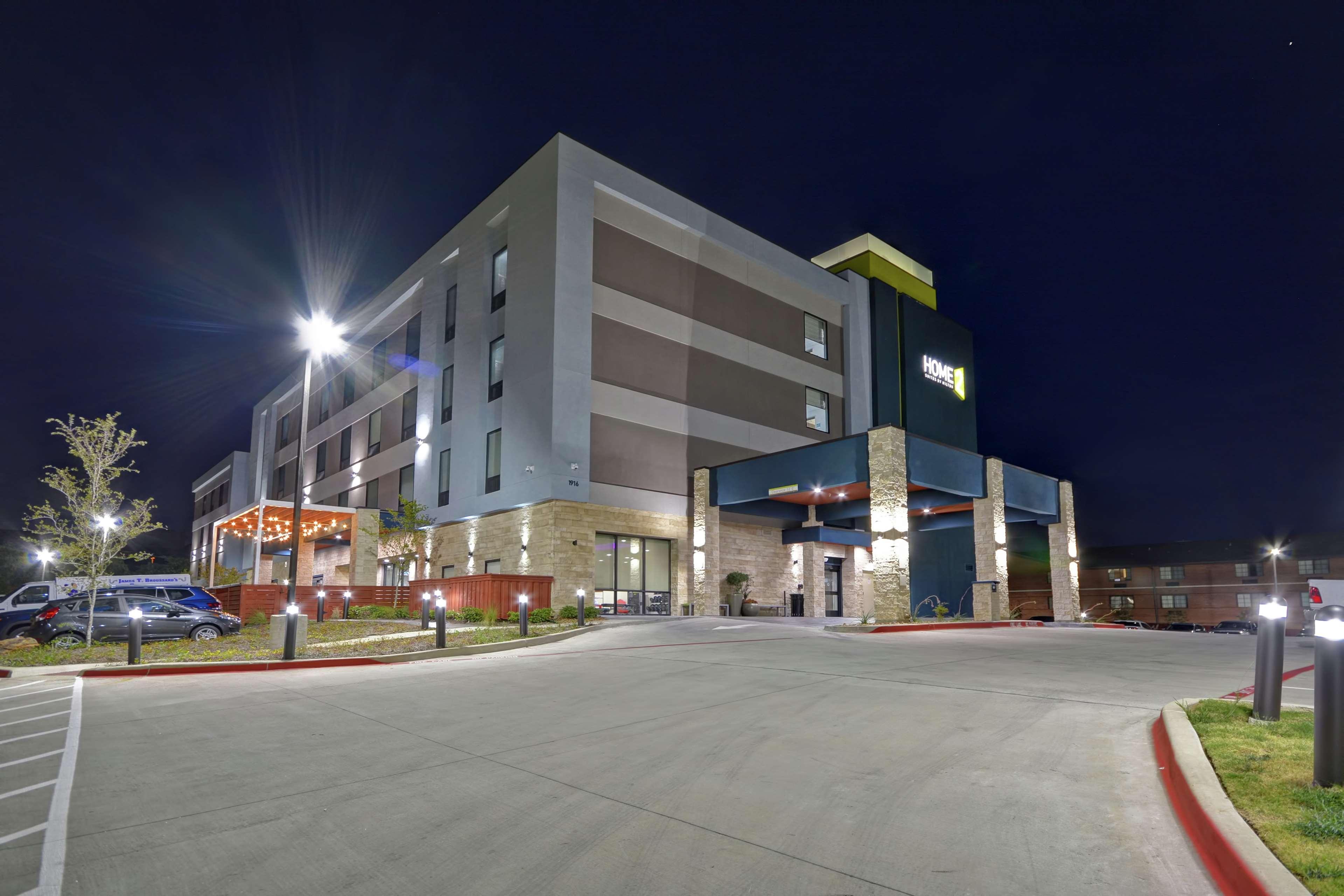 Home2 Suites By Hilton Bedford Dfw West Екстериор снимка