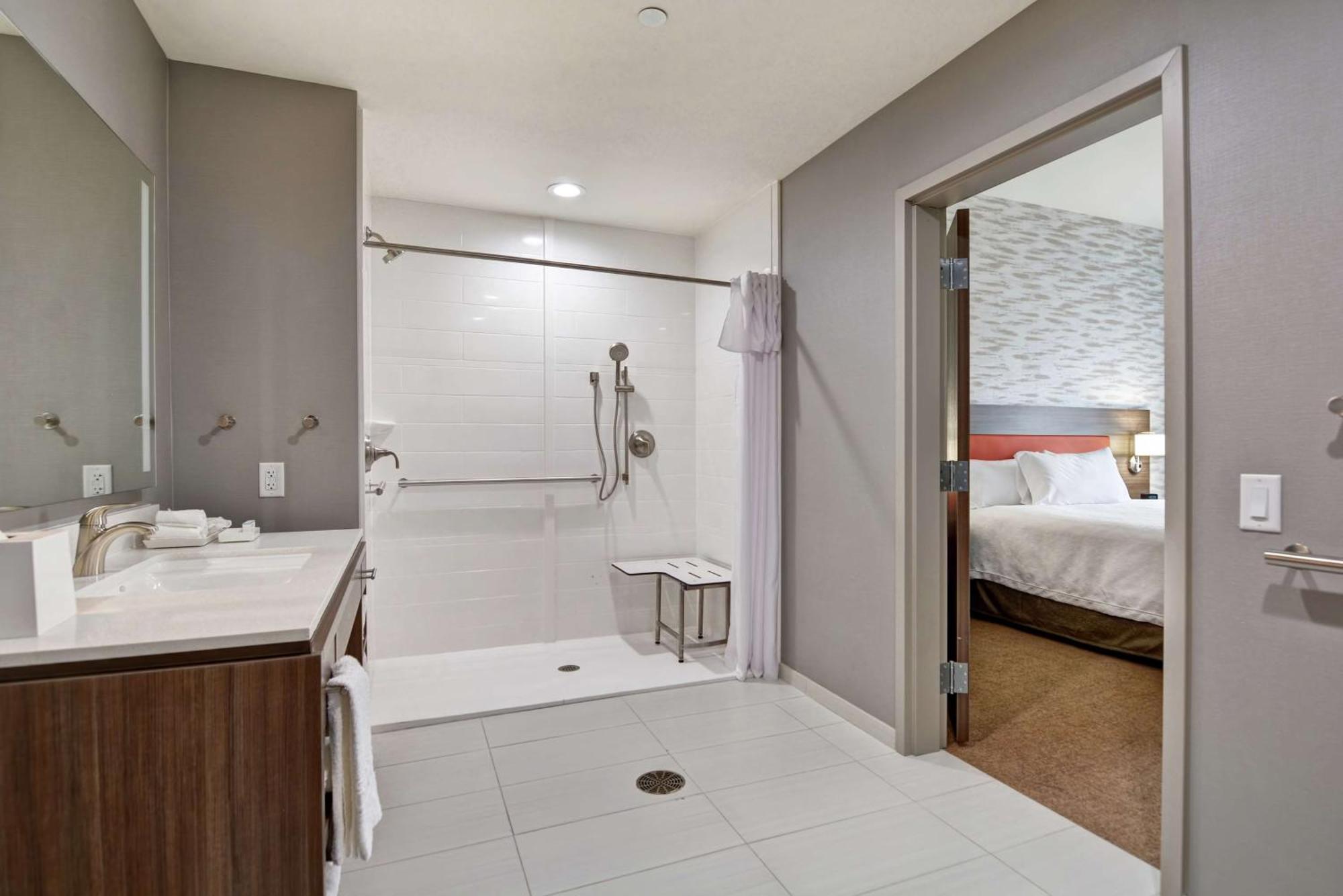 Home2 Suites By Hilton Bedford Dfw West Екстериор снимка
